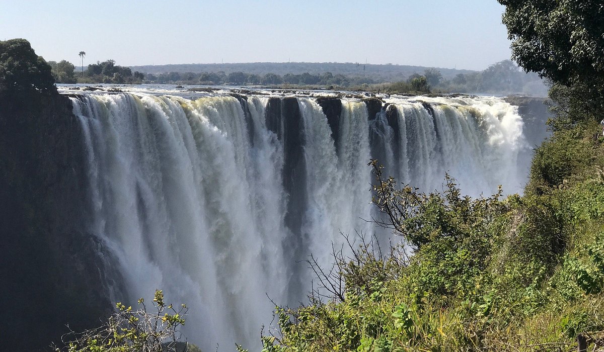 discover-livingstone-zambia-a-travelers-paradise-of-adventure-and-natural-beauty-4